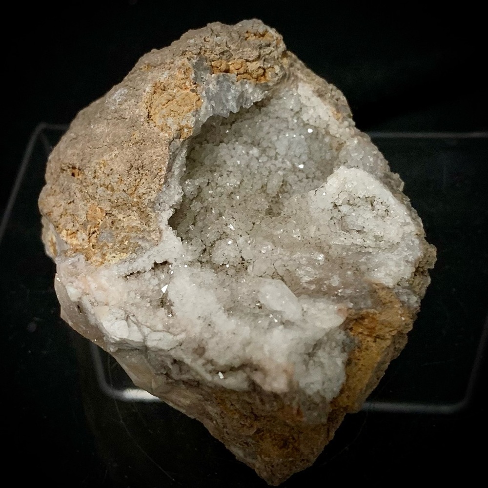 💗Natural Druzy Quartz Pocket in Limestone – Raw Crystal Specimen
